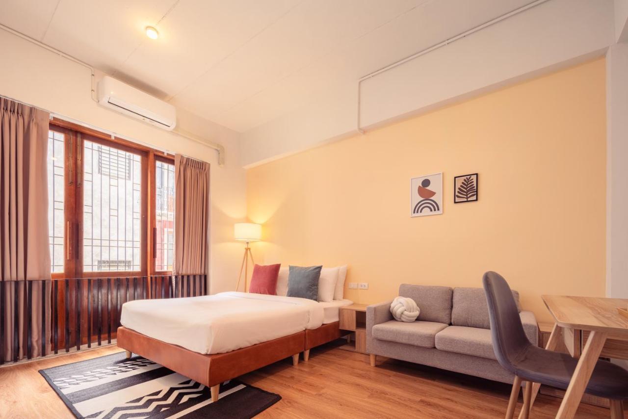 House Of Papa Bangkok Siam Hotell Exteriör bild